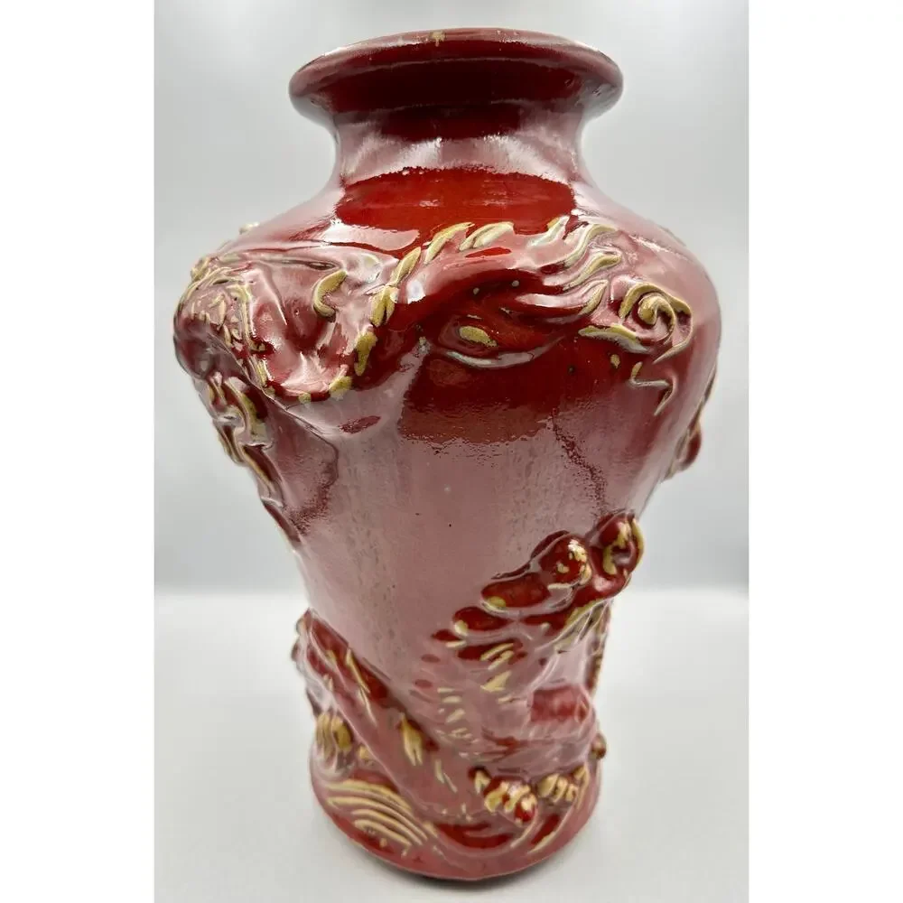 Chinese Vintage Sang de Boeuf Oxblood Glaze Ceramic Vase with Twin Dragons